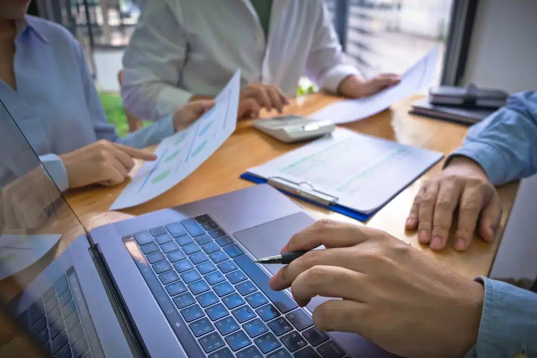 Can I sell business assets before the company goes into liquidation