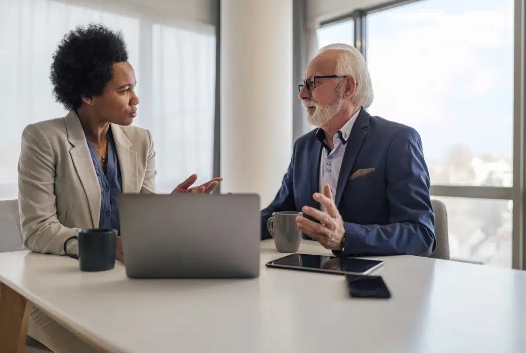 Who-Knows-Best-When-Seeking-Business-Advice